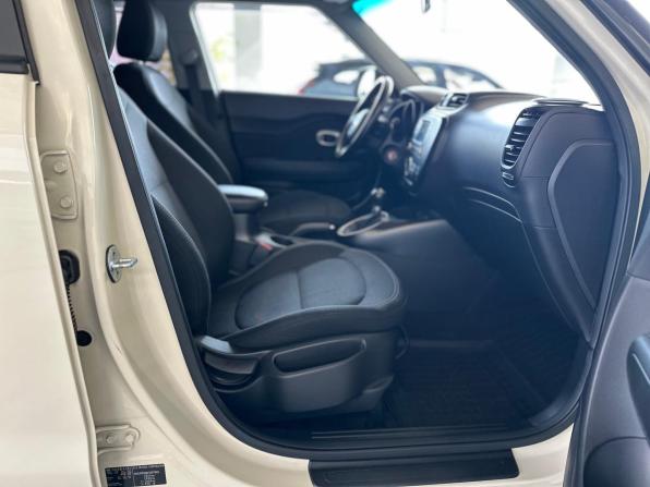 Kia Soul II Рестайлинг с пробегом 2019 года, цена 1 695 000 рублей, 30000 км, хэтчбек, Автокод Объявления
