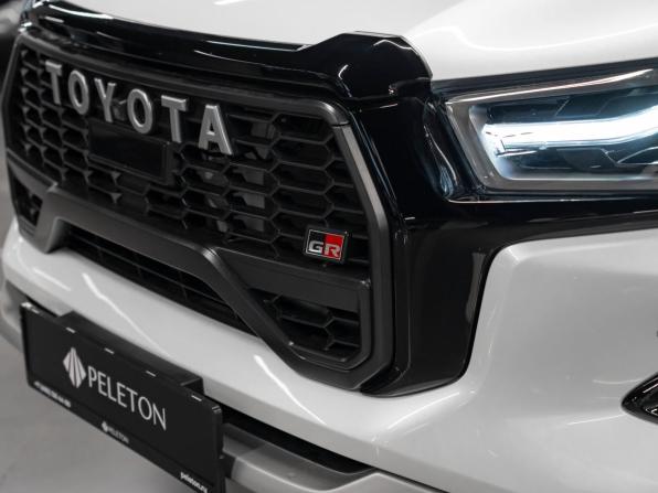 Toyota Hilux VIII Рестайлинг 2 с пробегом 2025 года, цена 7 750 000 рублей, 27 км, пикап, Автокод Объявления