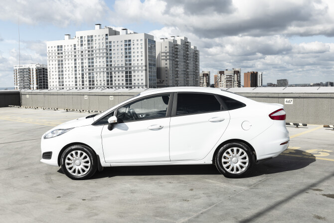 Ford Fiesta Mk6 Рестайлинг с пробегом 2016 года, цена 895 000 рублей, 85973 км, седан, Автокод Объявления