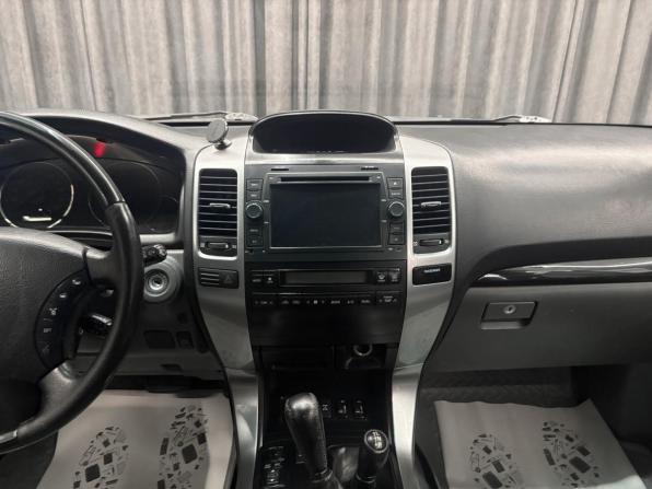 Toyota Land Cruiser Prado 120 Series с пробегом 2005 года, цена 1 850 000 рублей, 260000 км, внедорожник, Автокод Объявления
