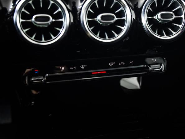 Mercedes-Benz A-Класс IV (W177) с пробегом 2018 года, цена 2 089 777 рублей, 75422 км, хэтчбек, Автокод Объявления