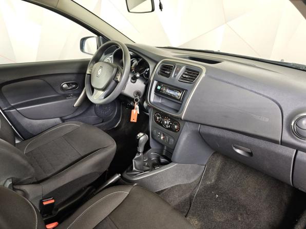 Renault Sandero II с пробегом 2018 года, цена 1 197 000 рублей, 66483 км, хэтчбек, Автокод Объявления