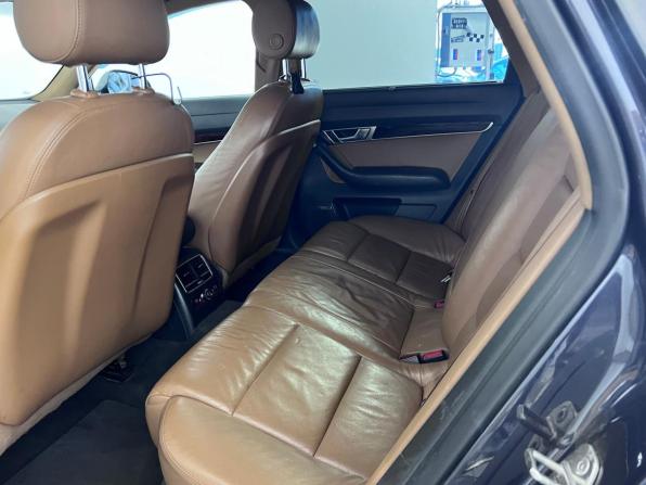 Audi A6 III (C6) Рестайлинг с пробегом 2010 года, цена 1 197 000 рублей, 322625 км, седан, Автокод Объявления