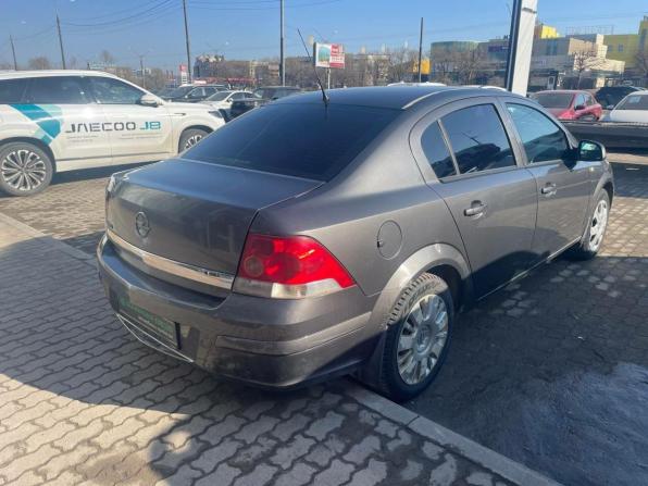 Opel Astra H Рестайлинг с пробегом 2011 года, цена 350 000 рублей, 260651 км, седан, Автокод Объявления