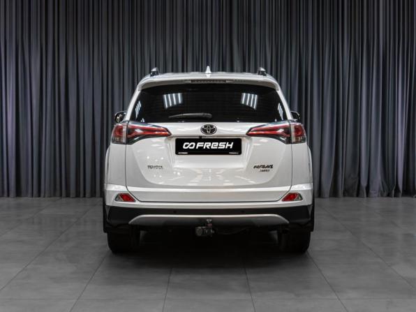 Toyota RAV4 IV (XA40) Рестайлинг с пробегом 2018 года, цена 2 999 000 рублей, 138332 км, внедорожник, Автокод Объявления