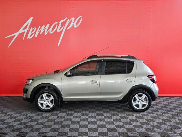 Renault Sandero II с пробегом 2015 года, цена 879 000 рублей, 115950 км, хэтчбек, Автокод Объявления