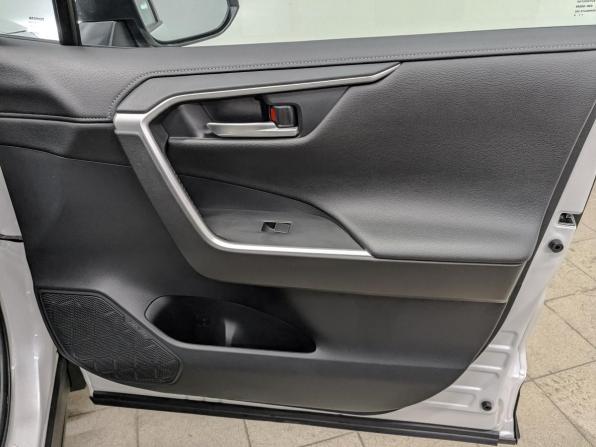 Toyota RAV4 V (XA50) с пробегом 2020 года, цена 2 870 000 рублей, 138035 км, внедорожник, Автокод Объявления