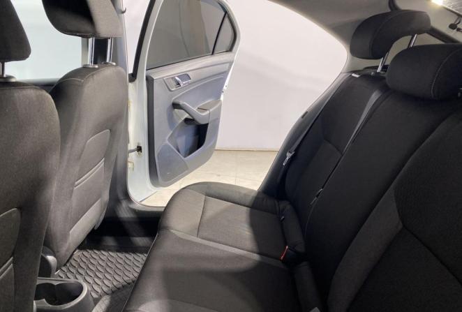 Skoda Rapid I с пробегом 2015 года, цена 1 050 000 рублей, 94036 км, лифтбек, Автокод Объявления