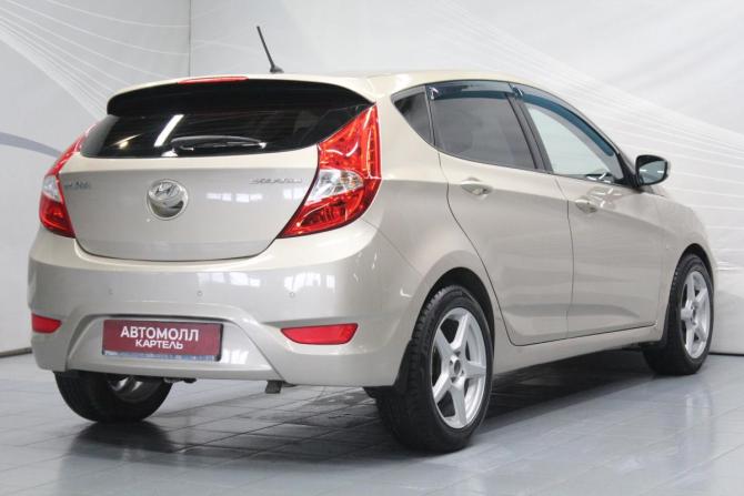 Hyundai Solaris I с пробегом 2012 года, цена 900 000 рублей, 161418 км, хэтчбек, Автокод Объявления