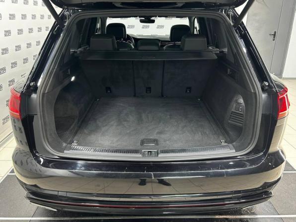 Volkswagen Touareg III с пробегом 2019 года, цена 4 992 000 рублей, 169205 км, внедорожник, Автокод Объявления