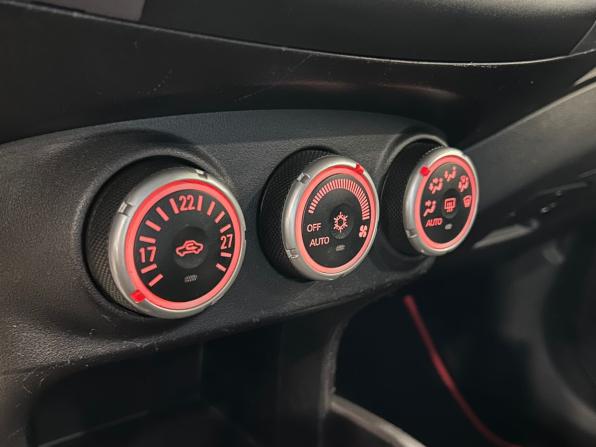 Mitsubishi Outlander II с пробегом 2007 года, цена 879 000 рублей, 377000 км, внедорожник, Автокод Объявления