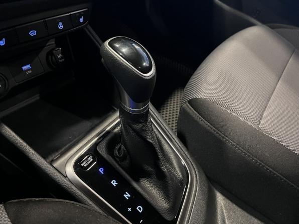 Hyundai Solaris II Рестайлинг с пробегом 2022 года, цена 1 700 000 рублей, 86046 км, седан, Автокод Объявления
