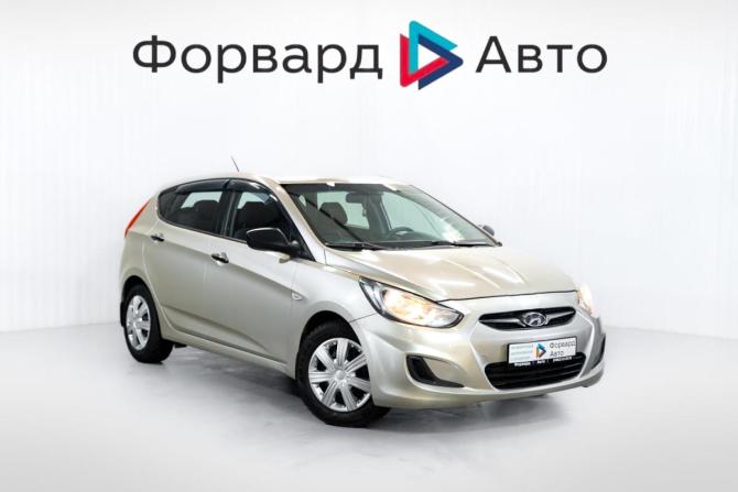 Hyundai Solaris I с пробегом 2014 года, цена 800 000 рублей, 142475 км, хэтчбек, Автокод Объявления