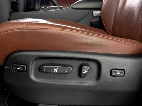 Lexus LX III Рестайлинг 2 с пробегом 2018 года, цена 7 750 000 рублей, 154891 км, внедорожник, Автокод Объявления