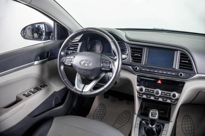 Hyundai Elantra VI (AD) Рестайлинг с пробегом 2020 года, цена 1 649 000 рублей, 130460 км, седан, Автокод Объявления