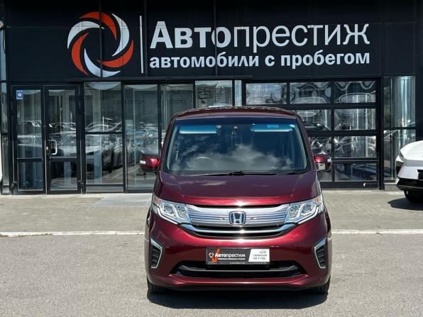 Honda Stepwgn V с пробегом 2015 года, цена 1 777 000 рублей, 174109 км, минивэн, Автокод Объявления