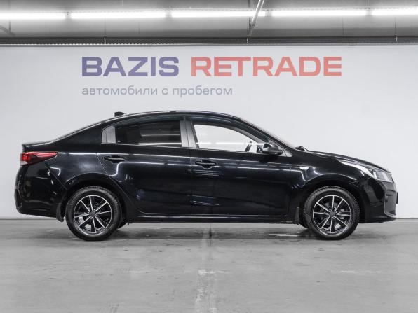 Kia Rio IV с пробегом 2018 года, цена 1 390 000 рублей, 92714 км, седан, Автокод Объявления