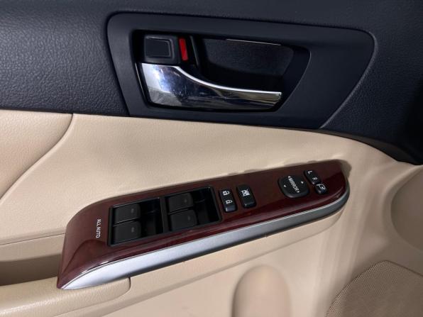 Toyota Camry VII (XV50) с пробегом 2013 года, цена 1 630 000 рублей, 235330 км, седан, Автокод Объявления