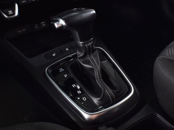 Kia Rio IV с пробегом 2018 года, цена 1 349 999 рублей, 85106 км, хэтчбек, Автокод Объявления