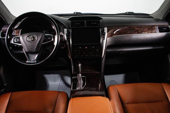 Toyota Camry VII (XV50) Рестайлинг с пробегом 2016 года, цена 2 129 000 рублей, 209896 км, седан, Автокод Объявления