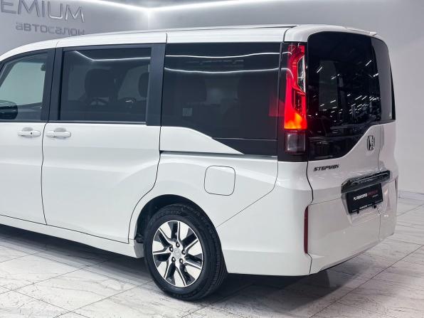 Honda Stepwgn V Рестайлинг с пробегом 2020 года, цена 2 250 000 рублей, 79000 км, минивэн, Автокод Объявления