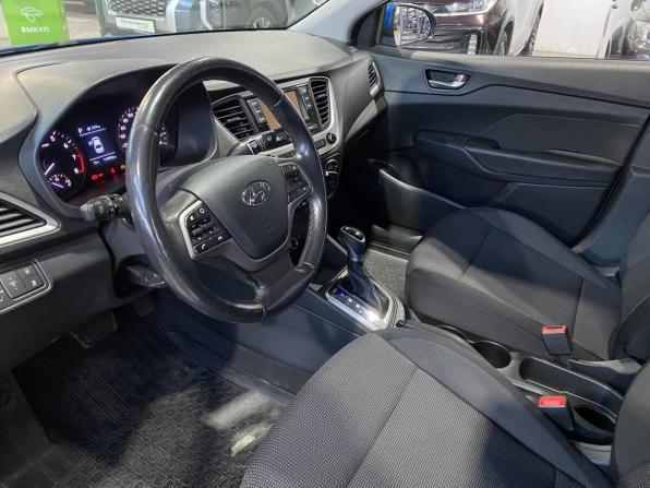 Hyundai Solaris II с пробегом 2017 года, цена 1 079 000 рублей, 139437 км, седан, Автокод Объявления