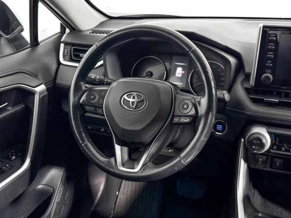 Toyota RAV4 V (XA50) с пробегом 2019 года, цена 2 590 000 рублей, 147000 км, внедорожник, Автокод Объявления