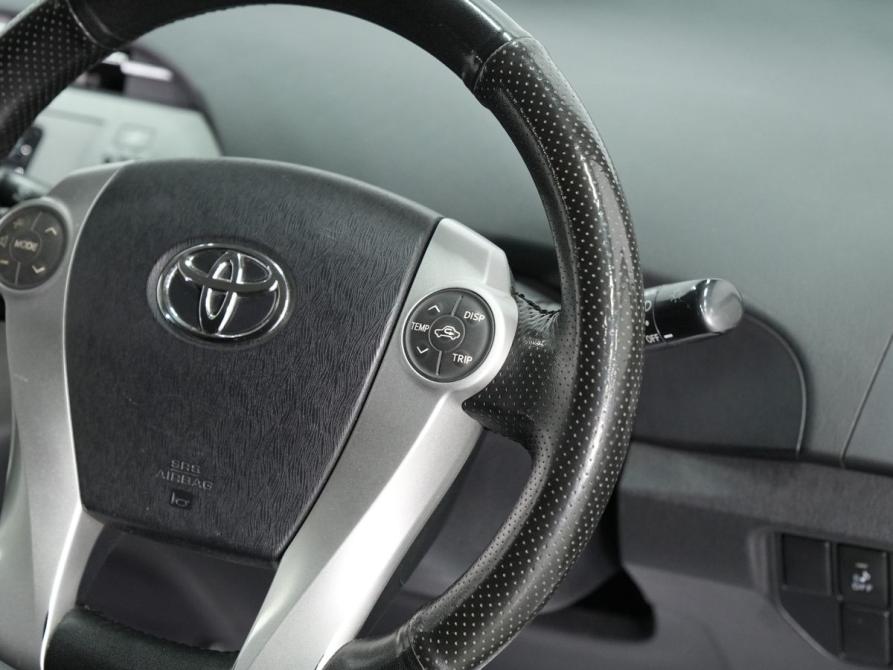 Toyota Prius III Рестайлинг (XW30) Новосибирск  - изображение 20