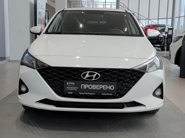 Hyundai Solaris II Рестайлинг с пробегом 2021 года, цена 1 690 000 рублей, 62639 км, седан, Автокод Объявления