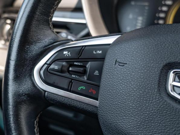 Geely Atlas Pro с пробегом 2021 года, цена 1 830 000 рублей, 67232 км, внедорожник, Автокод Объявления
