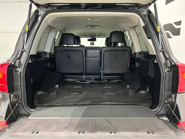Toyota Land Cruiser 200 Series Рестайлинг 1 с пробегом 2013 года, цена 2 999 000 рублей, 294669 км, внедорожник, Автокод Объявления