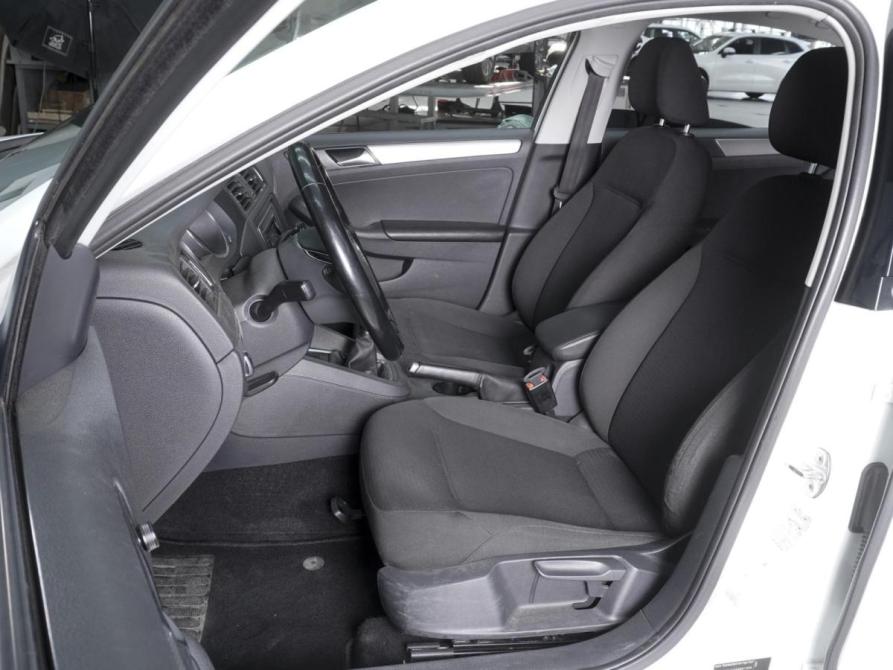 Volkswagen Jetta VI Рестайлинг Ростов-на-Дону  - изображение 10