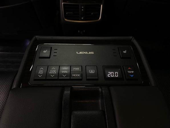 Lexus ES VI Рестайлинг с пробегом 2018 года, цена 3 250 000 рублей, 159057 км, седан, Автокод Объявления