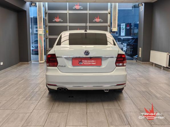 Volkswagen Polo V Рестайлинг с пробегом 2018 года, цена 1 248 000 рублей, 139000 км, седан, Автокод Объявления