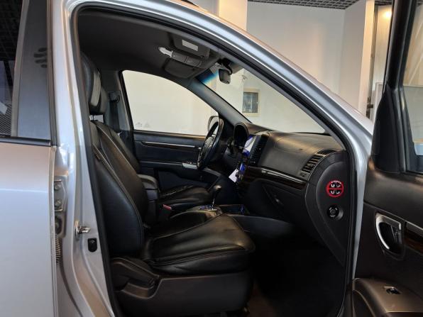 Hyundai Santa Fe II Рестайлинг с пробегом 2011 года, цена 1 400 000 рублей, 259623 км, внедорожник, Автокод Объявления