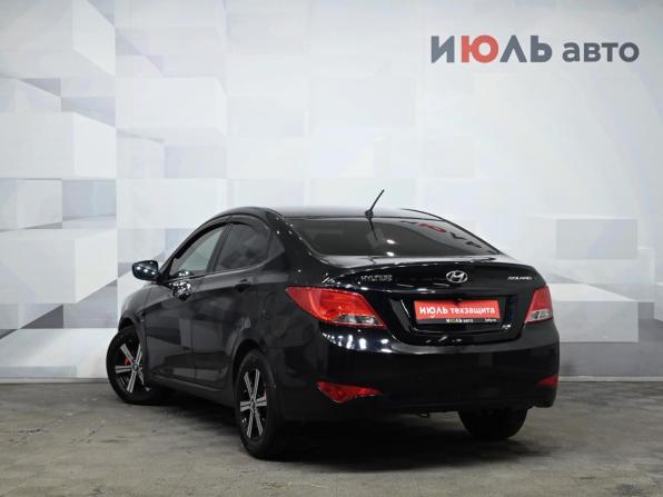 Hyundai Solaris I Рестайлинг с пробегом 2015 года, цена 1 100 000 рублей, 128547 км, седан, Автокод Объявления