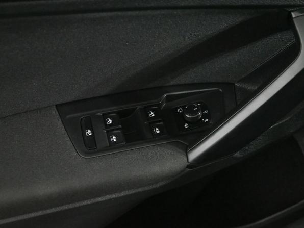 Volkswagen Tiguan II с пробегом 2019 года, цена 2 300 000 рублей, 136249 км, внедорожник, Автокод Объявления