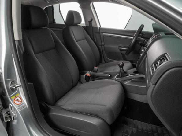 Volkswagen Jetta V с пробегом 2009 года, цена 699 000 рублей, 242815 км, седан, Автокод Объявления