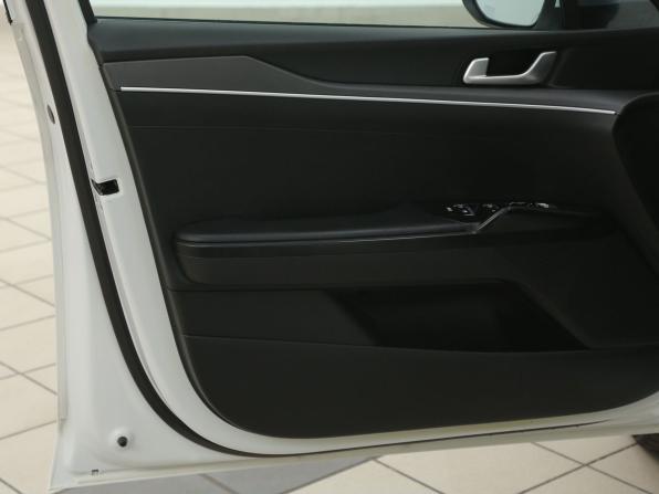 Kia K5 III с пробегом 2020 года, цена 2 431 000 рублей, 79000 км, седан, Автокод Объявления