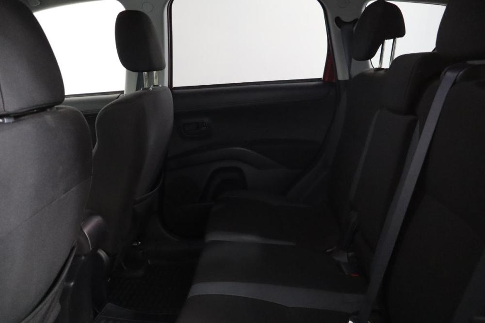 Mitsubishi Outlander II Рестайлинг Санкт-Петербург  - изображение 13