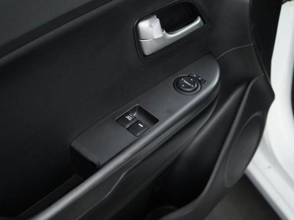 Kia Rio III Рестайлинг с пробегом 2016 года, цена 839 050 рублей, 141050 км, седан, Автокод Объявления