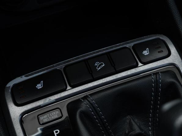 Hyundai Creta I с пробегом 2016 года, цена 1 334 000 рублей, 132245 км, внедорожник, Автокод Объявления