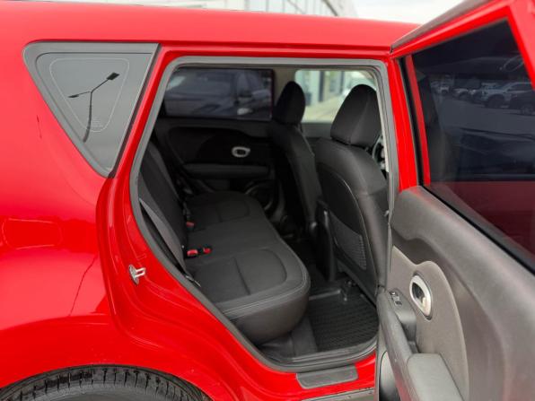Kia Soul II Рестайлинг с пробегом 2018 года, цена 1 400 000 рублей, 118095 км, хэтчбек, Автокод Объявления