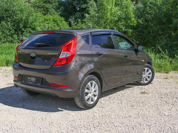 Hyundai Solaris I Рестайлинг с пробегом 2015 года, цена 630 000 рублей, 93000 км, хэтчбек, Автокод Объявления