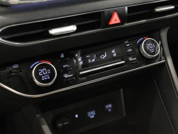 Hyundai Sonata VIII (DN8) с пробегом 2021 года, цена 2 700 000 рублей, 65510 км, седан, Автокод Объявления