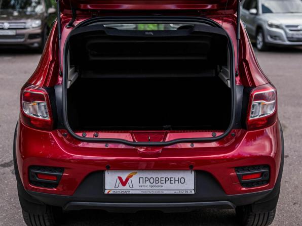 Renault Sandero II Рестайлинг с пробегом 2020 года, цена 989 000 рублей, 132286 км, хэтчбек, Автокод Объявления