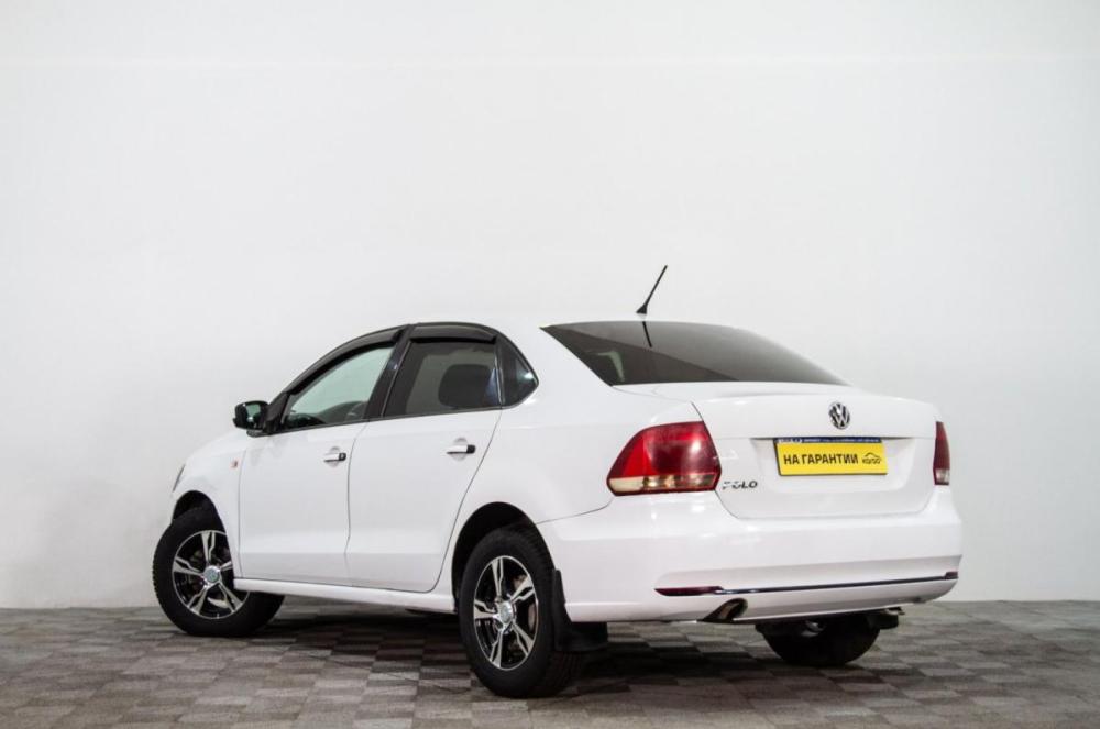 Volkswagen Polo V Рестайлинг Сургут  - изображение 7