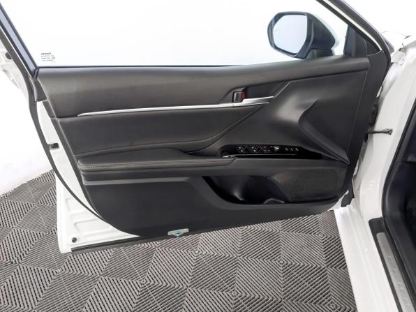 Toyota Camry VIII (XV70) с пробегом 2019 года, цена 2 845 000 рублей, 140087 км, седан, Автокод Объявления