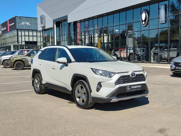 Toyota RAV4 V (XA50) с пробегом 2021 года, цена 3 900 000 рублей, 42062 км, внедорожник, Автокод Объявления