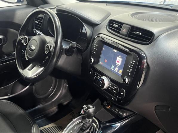 Kia Soul II Рестайлинг с пробегом 2019 года, цена 1 535 000 рублей, 98657 км, хэтчбек, Автокод Объявления